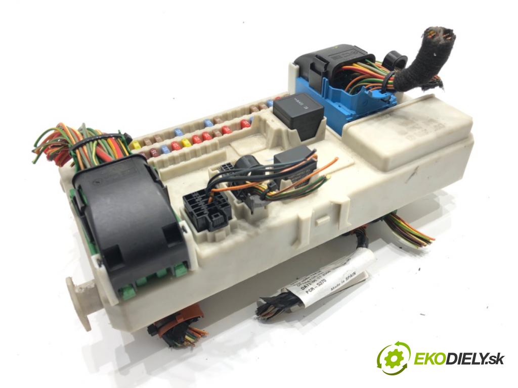 VOLVO V50 (545) 2003 - 2012    1.6 D 80 kW [109 KM] olej napędowy 2005 - 2012  modul BSI 30765015 (Pojistkové skříňky)