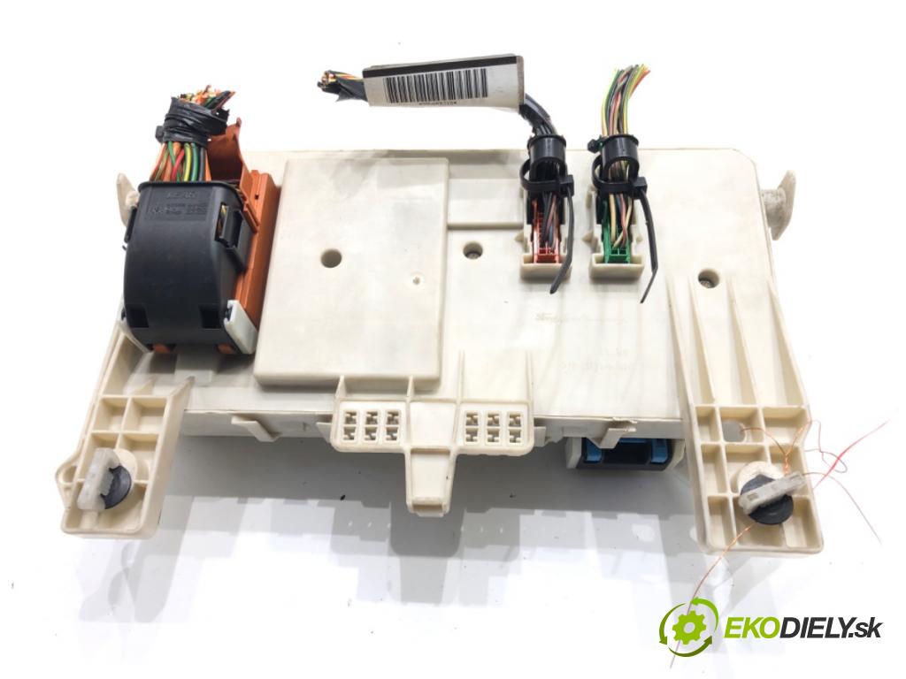 VOLVO V50 (545) 2003 - 2012    1.6 D 80 kW [109 KM] olej napędowy 2005 - 2012  modul BSI 30765015 (Pojistkové skříňky)