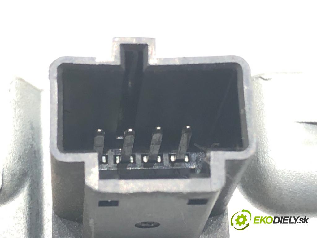 VOLVO V50 (545) 2003 - 2012    1.6 D 80 kW [109 KM] olej napędowy 2005 - 2012  blokáda volantu P30776153 (Ostatné)