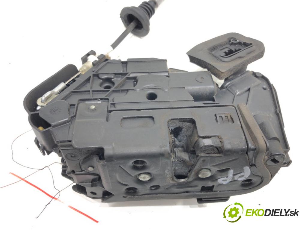 SKODA FABIA III (NJ3) 2014 - 2022    1.4 TDI 77 kW [105 KM] olej napędowy 2014 - 2022  zámok dveře pravý přední část 5TB837016