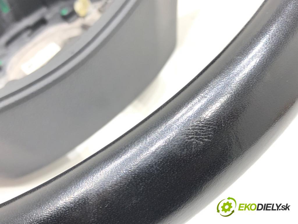 SKODA FABIA III (NJ3) 2014 - 2022    1.4 TDI 77 kW [105 KM] olej napędowy 2014 - 2022  Volant 3V0419091L (Volanty)