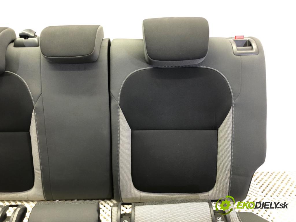 SKODA FABIA III (NJ3) 2014 - 2022    1.4 TDI 77 kW [105 KM] olej napędowy 2014 - 2022  Sedadlo druhý rad