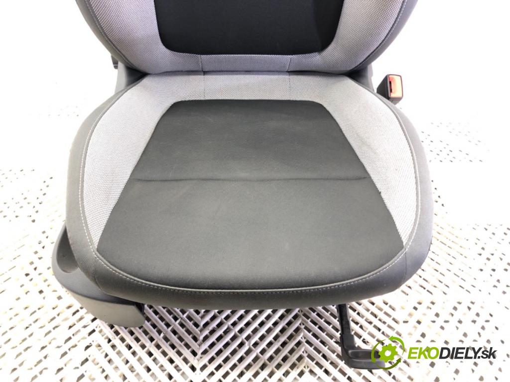 SKODA FABIA III (NJ3) 2014 - 2022    1.4 TDI 77 kW [105 KM] olej napędowy 2014 - 2022  Sedadlo pravy predný