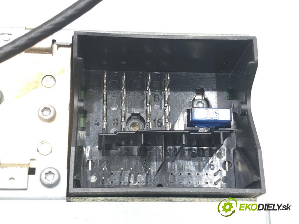 OPEL ASTRA H GTC (A04) 2005 - 2010    1.6 (L08) 77 kW [105 KM] benzyna 2005 - 2010  RADIO 13154304 (Audio zariadenia)