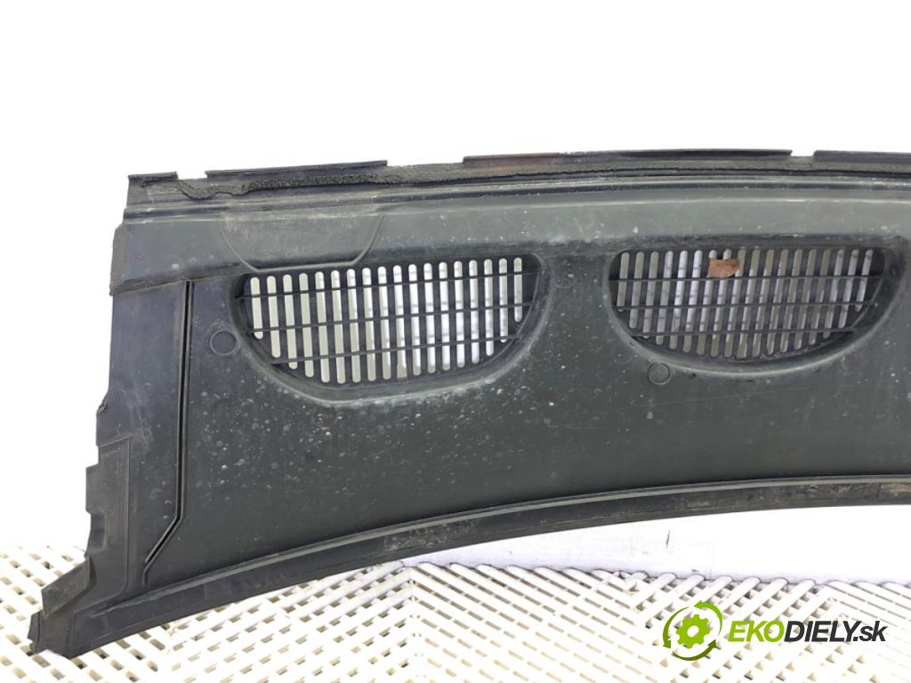 FORD FOCUS C-MAX (DM2) 2003 - 2007    1.8 92 kW [125 KM] benzyna 2004 - 2007  torpédo plast pod čelní okno 3M51-R02216-AG (Torpéda)