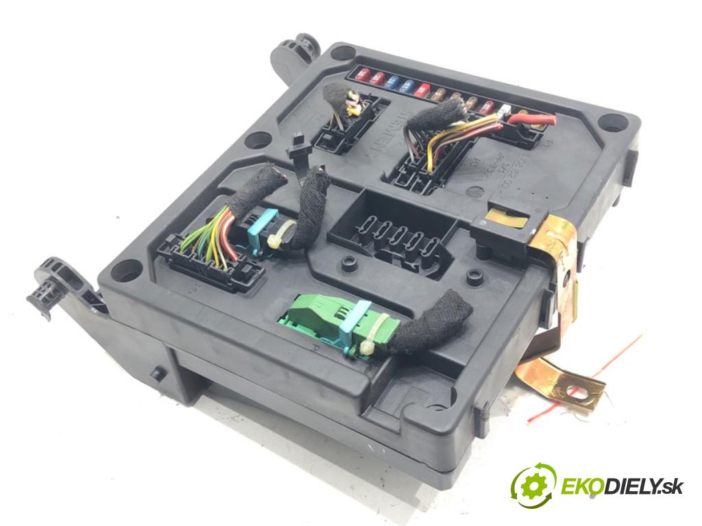 VW SHARAN (7M8, 7M9, 7M6) 1995 - 2010    1.9 TDI 85 kW [115 KM] olej napędowy 2000 - 2010  modul BSI 7M3962258AD (Pojistkové skříňky)