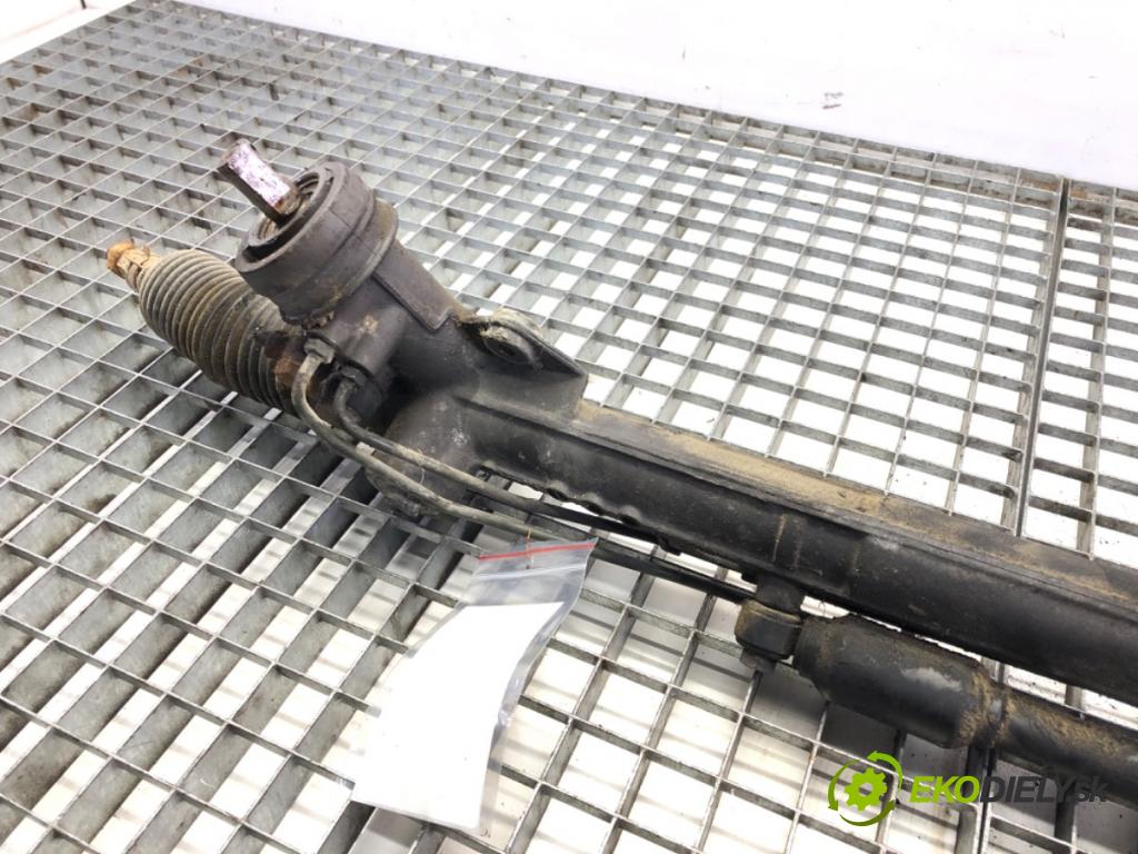 AUDI A4 B5 Kombi 1999 110 kW 2.5 TDI 2496 riadenie volantu Riadenie 8D1422072P