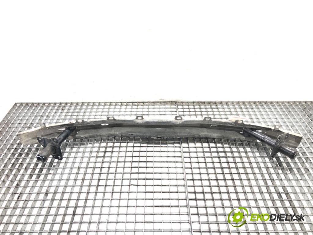 AUDI A4 B5 Avant (8D5) 1994 - 2002    2.5 TDI 110 kW [150 KM] olej napędowy 1997 - 2001  výztuha nárazníka přední část  (Výztuhy přední)