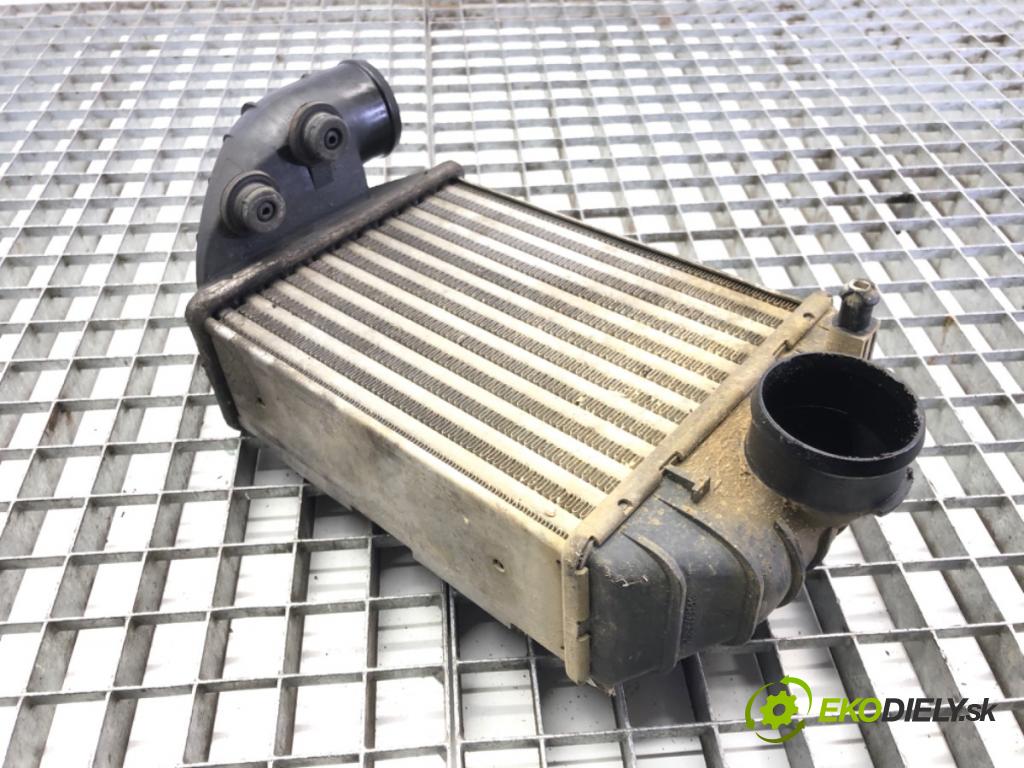 AUDI A4 B5 Avant (8D5) 1994 - 2002    2.5 TDI 110 kW [150 KM] olej napędowy 1997 - 2001  intercooler levý  (Chladiče nasávaného vzduchu (intercoolery))