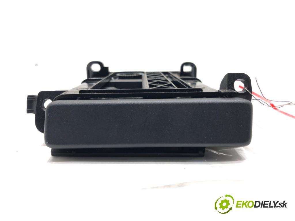 TOYOTA AURIS (_E15_) 2006 - 2012    1.6 (ZRE151_) 91 kW [124 KM] benzyna 2007 - 2012  Držiak na nápoje 55620-02110 (Úchyty, držiaky na nápoje)