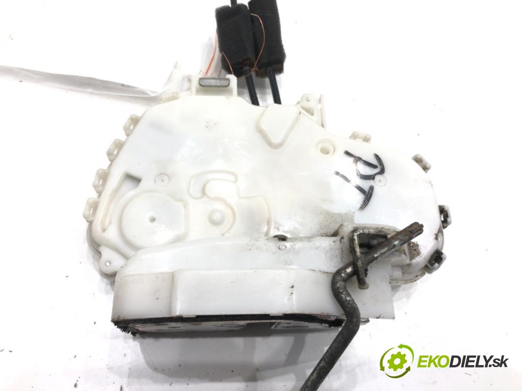 HONDA CR-V III (RE_) 2006 - 2022    2.0 i-VTEC (RE5, RE1) 110 kW [150 KM] benzyna 2007 - 2012  zámok dveře pravý zadní část 72611-SWA-G1