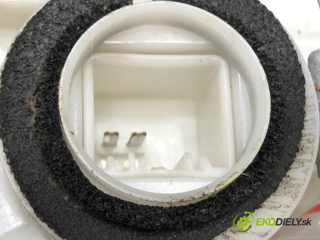 HONDA CR-V III (RE_) 2006 - 2022    2.0 i-VTEC (RE5, RE1) 110 kW [150 KM] benzyna 2007 - 2012  zámok dveře pravý zadní část 72611-SWA-G1