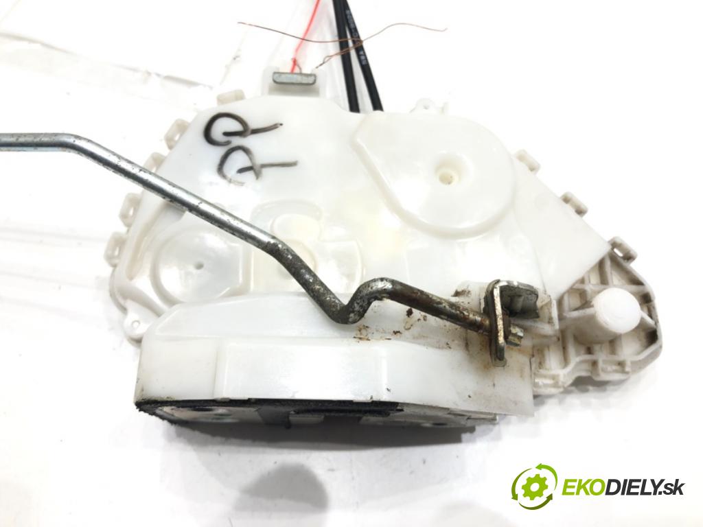 HONDA CR-V III (RE_) 2006 - 2022    2.0 i-VTEC (RE5, RE1) 110 kW [150 KM] benzyna 2007 - 2012  zámok dveře pravý přední část 72111-SWA-P1