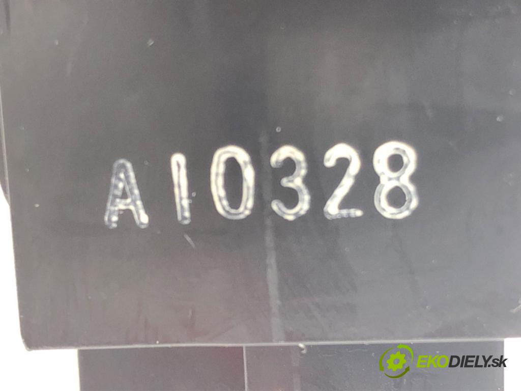 HONDA CR-V III (RE_) 2006 - 2022    2.0 i-VTEC (RE5, RE1) 110 kW [150 KM] benzyna 2007 - 2012  Prepínač nastavenia spätných zrkadiel  (Prepínače, spínače, tlačidlá a ovládače kúrenia)