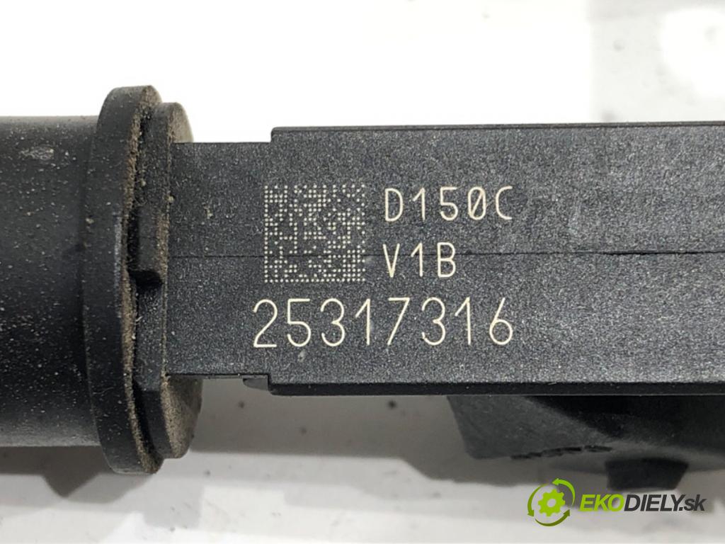 OPEL ASTRA G Kombi (T98) 1998 - 2004    1.6 (F35) 62 kW [84 KM] benzyna 2000 - 2004  Lišta vstrekovacia 25317316 (Vstrekovacie lišty)