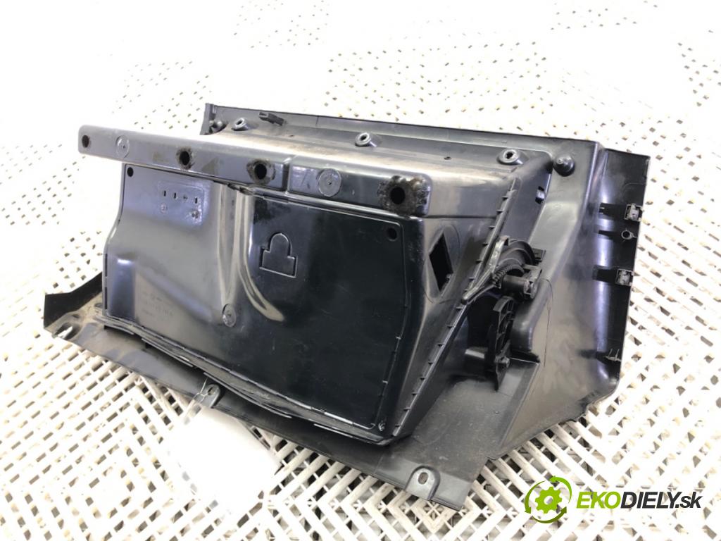 VW GOLF IV (1J1) 1997 - 2008    1.6 16V 77 kW [105 KM] benzyna 2000 - 2005  Priehradka, kastlík spolujazdca  (Priehradky, kastlíky)