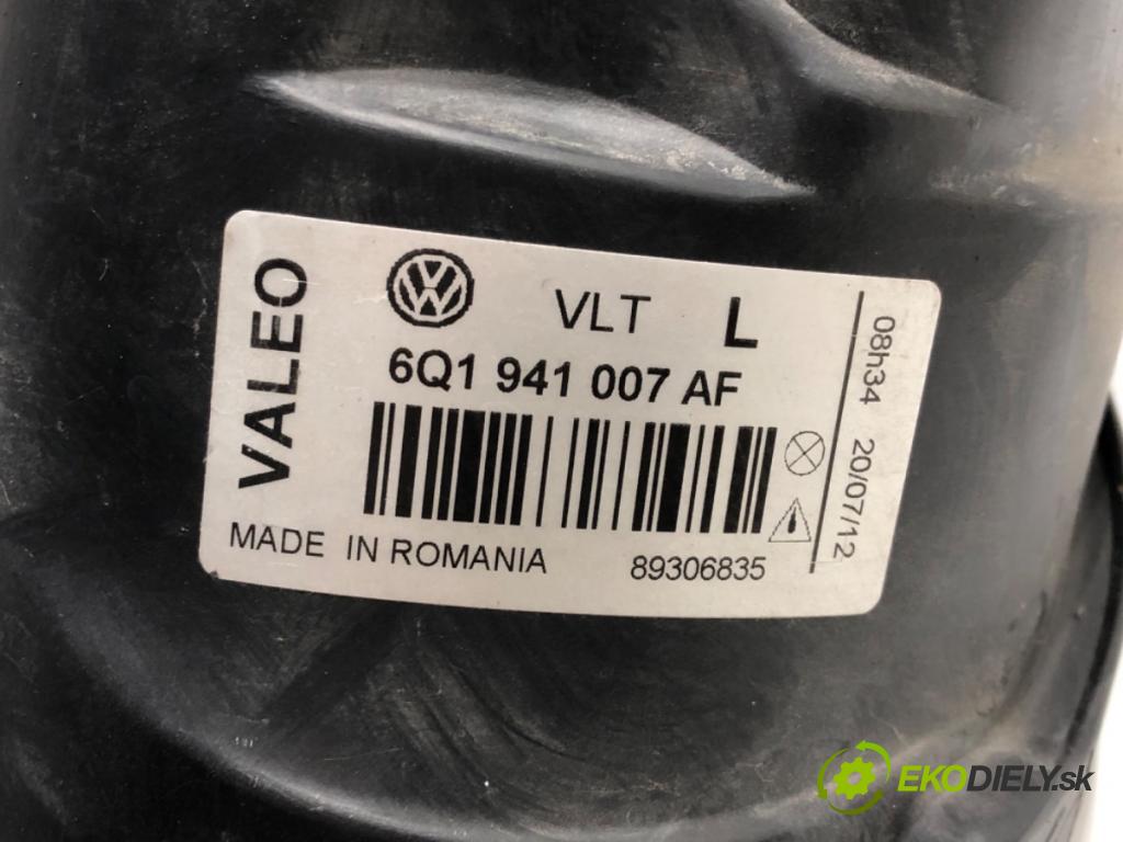 VW POLO (9N_, 9A_) 2001 - 2014    1.4 16V 55 kW [75 KM] benzyna 2001 - 2008  Svetlomet ľavy predný 6Q1941007AF