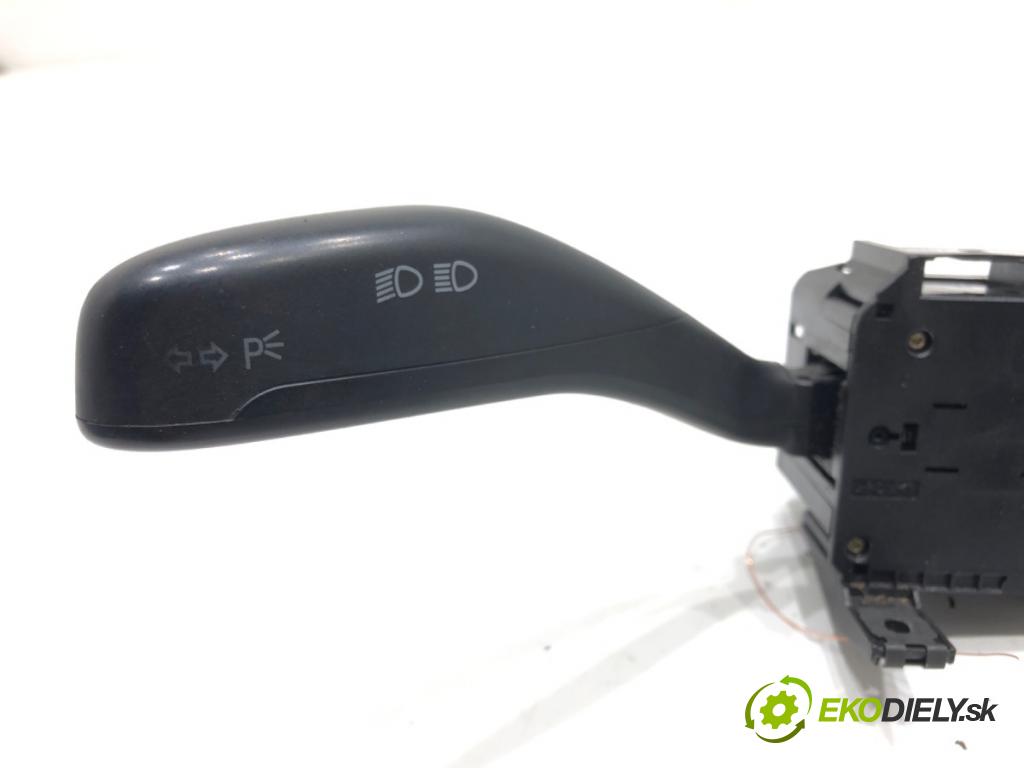 VW POLO (9N_, 9A_) 2001 - 2014    1.4 16V 55 kW [75 KM] benzyna 2001 - 2008  Prepínač kombinovaný 6Q0953503AM (Prepínače, spínače, tlačidlá a ovládače kúrenia)