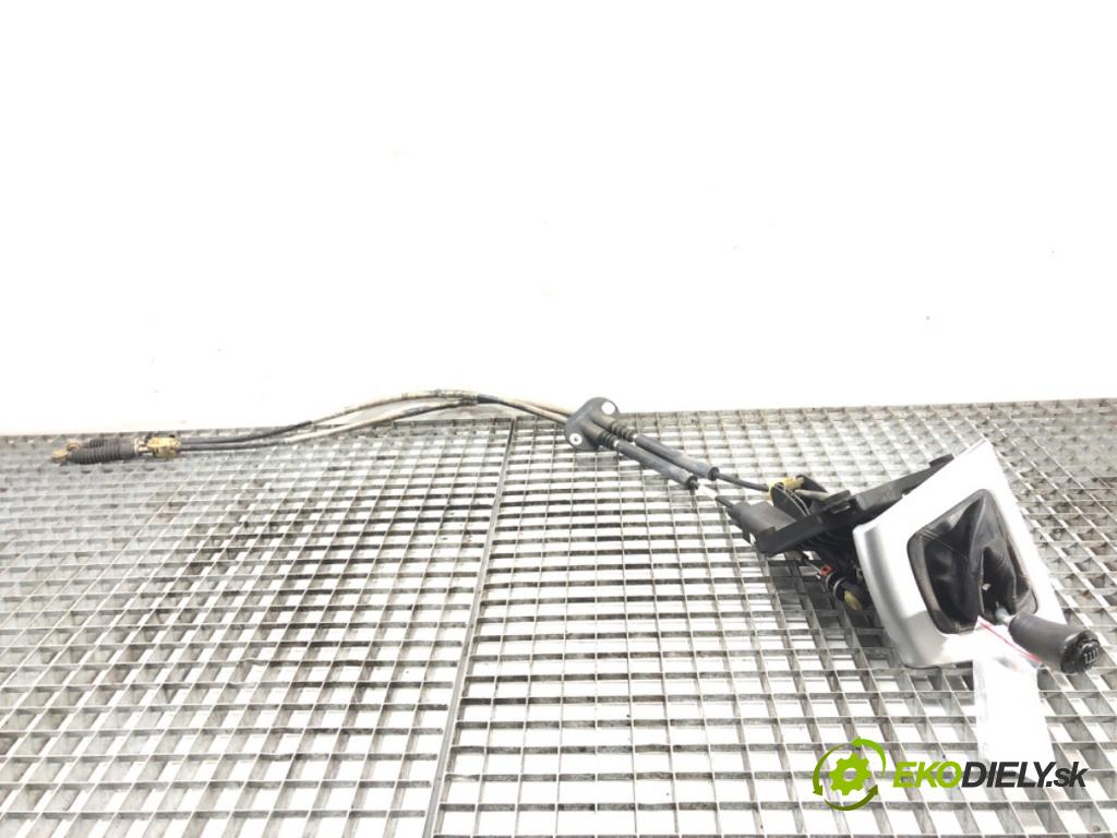 MAZDA 5 (CR19) 2005 - 2010    2.0 CD (CR19) 81 kW [110 KM] olej napędowy 2005 - 2010  Kulisa  (Rýchlostné páky / kulisy)