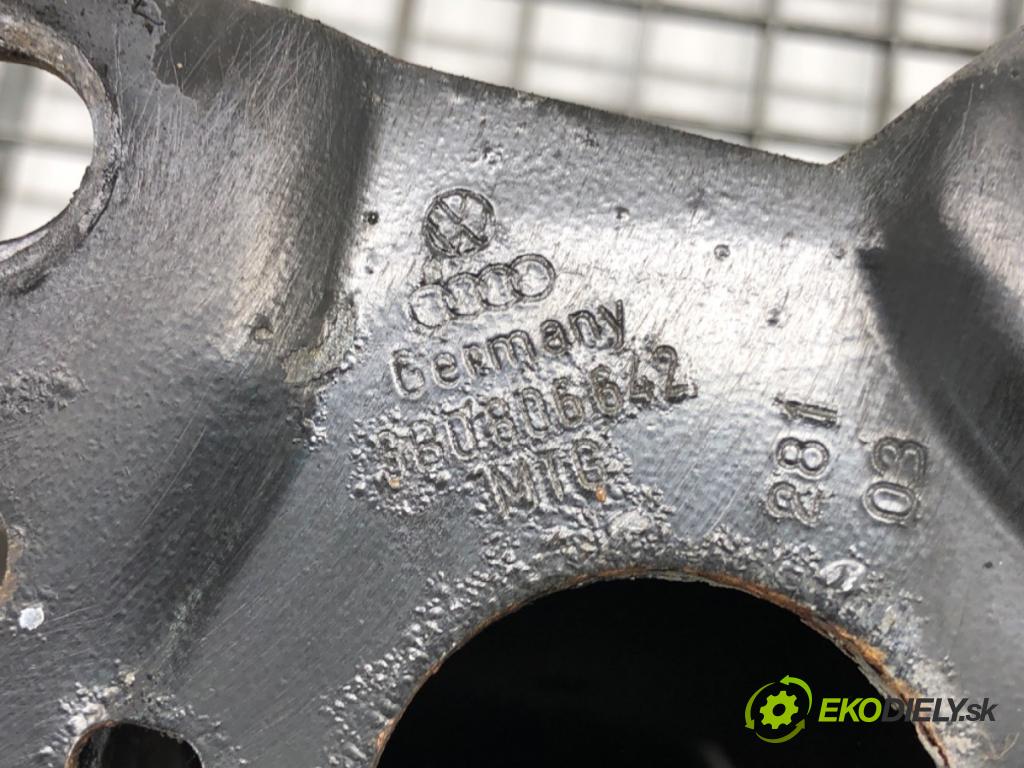 VW PASSAT B5.5 Variant (3B6) 2000 - 2005    1.9 TDI 74 kW [101 KM] olej napędowy 2000 - 2005  výztuha nárazníka přední část  (Výztuhy přední)