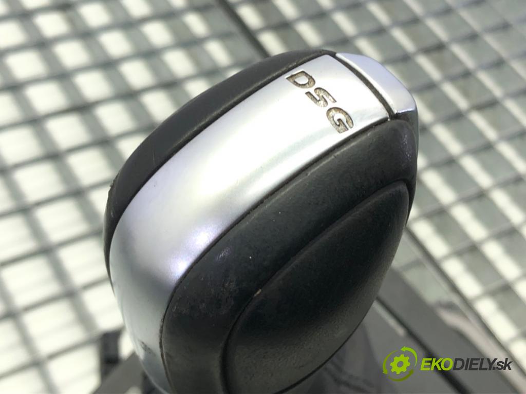 VW POLO VI (AW1, BZ1, AE1) 2017 - 2022    1.0 TSI 85 kW [115 KM] benzyna 2017 - 2022  Kulisa 2Q1713023T (Rýchlostné páky / kulisy)