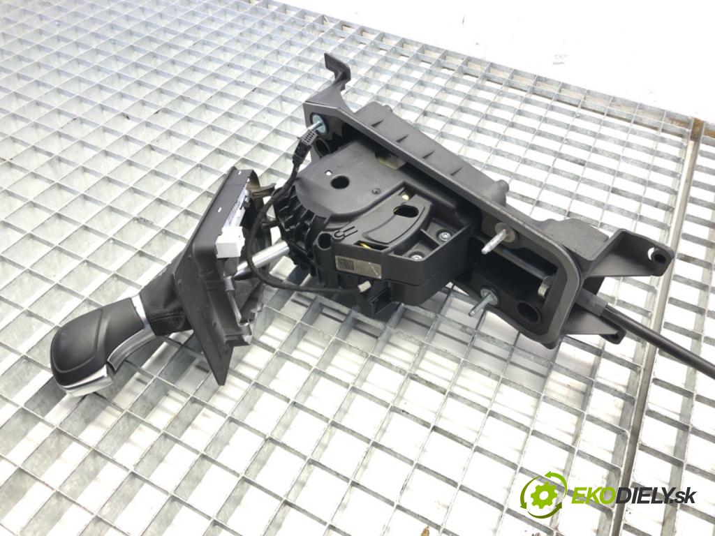 VW POLO VI (AW1, BZ1, AE1) 2017 - 2022    1.0 TSI 85 kW [115 KM] benzyna 2017 - 2022  Kulisa 2Q1713023T (Rýchlostné páky / kulisy)