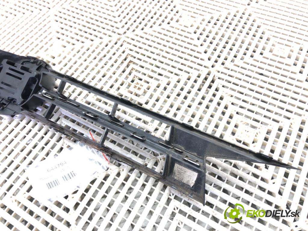 VW POLO VI (AW1, BZ1, AE1) 2017 - 2022    1.0 TSI 85 kW [115 KM] benzyna 2017 - 2022  mřížka maska 2G0853651K (Mřížky (masky) chladičů)