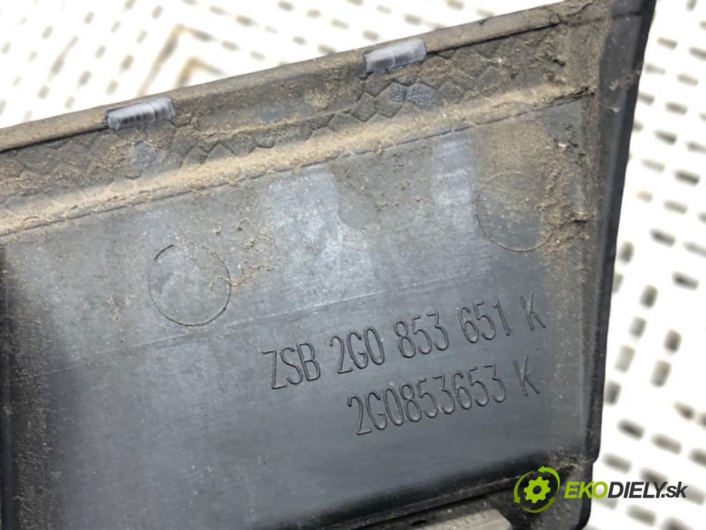 VW POLO VI (AW1, BZ1, AE1) 2017 - 2022    1.0 TSI 85 kW [115 KM] benzyna 2017 - 2022  mřížka maska 2G0853651K (Mřížky (masky) chladičů)