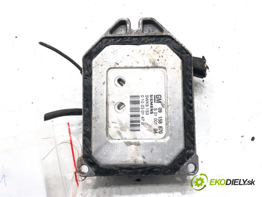 OPEL ASTRA G liftback (T98) 1998 - 2009    1.8 16V (F08, F48) 92 kW [125 KM] benzyna 2000 - 2005  riadiaca jednotka Motor 09158670 (Riadiace jednotky)