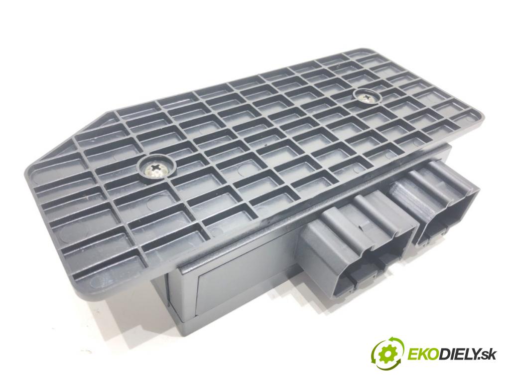 VW PASSAT B5.5 Variant (3B6) 2000 - 2005    1.9 TDI 96 kW [130 KM] olej napędowy 2000 - 2005  Modul komfortu 1C0959799B (Moduly komfortu)