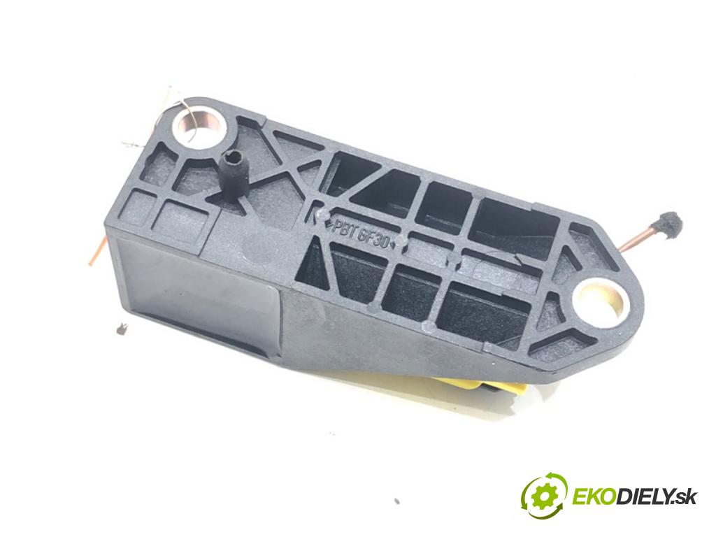 VW PASSAT B5.5 Variant (3B6) 2000 - 2005    1.9 TDI 96 kW [130 KM] olej napędowy 2000 - 2005  Snímač nárazu 6Q0909606 (Snímače nárazu)