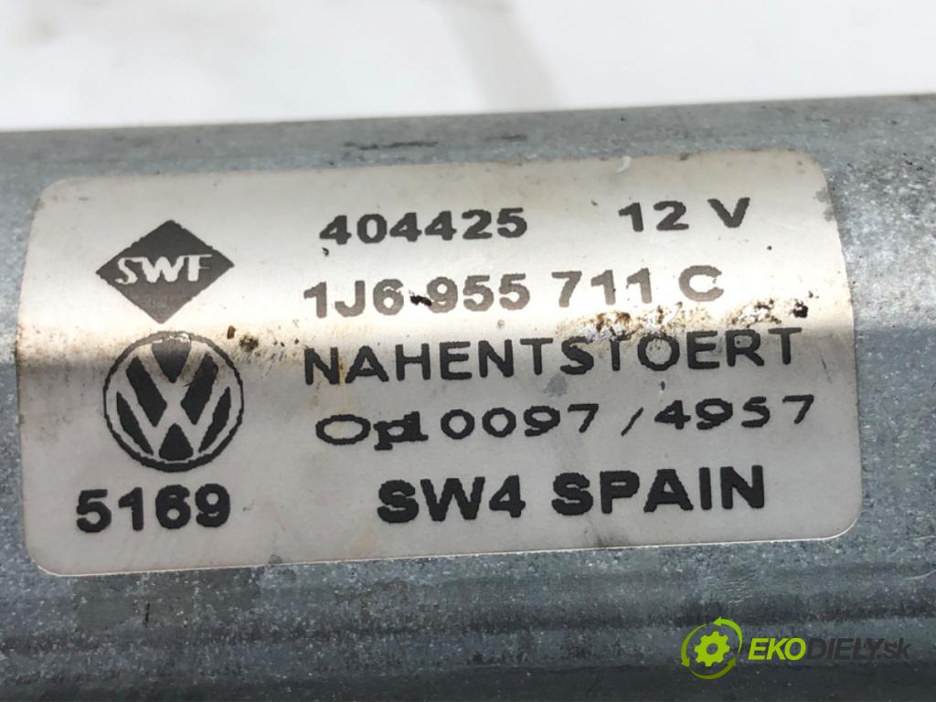 VW GOLF IV (1J1) 1997 - 2008    1.6 74 kW [100 KM] benzyna 1997 - 2004  motor stěračů zadní část