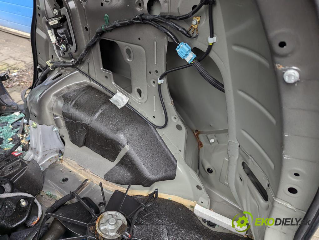 HONDA CR-V III (RE_) 2006 - 2022    2.0 i-VTEC (RE5, RE1) 110 kW [150 KM] benzyna 2007 - 2012  KAROSERIA ČTVRŤÁK blatník zadní část levý pravý střecha POŠTY: prahy