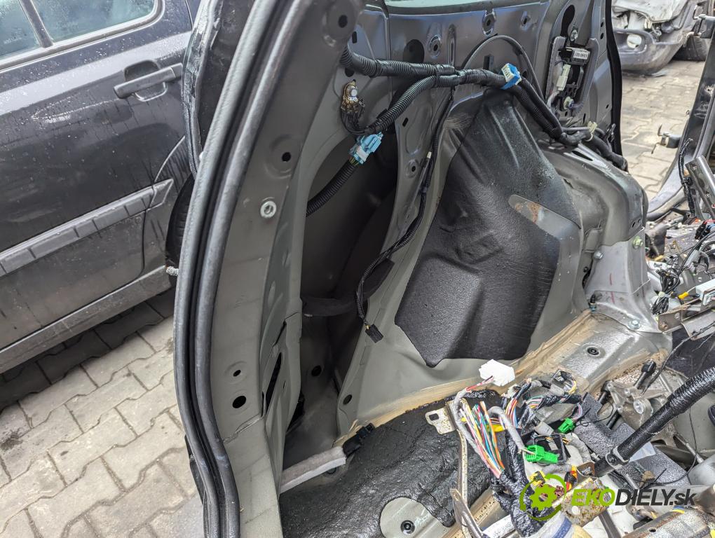 HONDA CR-V III (RE_) 2006 - 2022    2.0 i-VTEC (RE5, RE1) 110 kW [150 KM] benzyna 2007 - 2012  KAROSERIA ČTVRŤÁK blatník zadní část levý pravý střecha POŠTY: prahy
