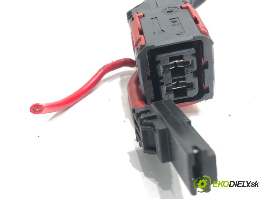 CITROEN XSARA PICASSO (N68) 1999 - 2012    1.8 16V 85 kW [115 KM] benzyna 2000 - 2005  spinačka  (Spínacie skrinky a kľúče)