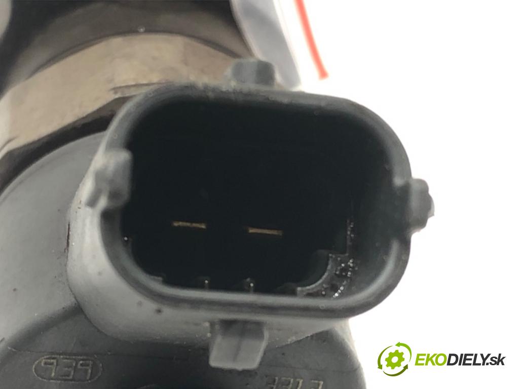 FIAT STILO (192_) 2001 - 2010    1.9 D Multijet 88 kW [120 KM] olej napędowy 2005 - 2006  vstrekovač 0445110276 (Vstrekovače)
