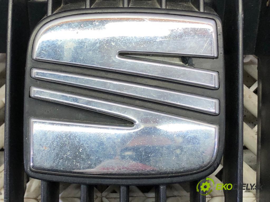 SEAT LEON (1M1) 1999 - 2006    ---  mřížka maska 1M0853651F (Mřížky (masky) chladičů)
