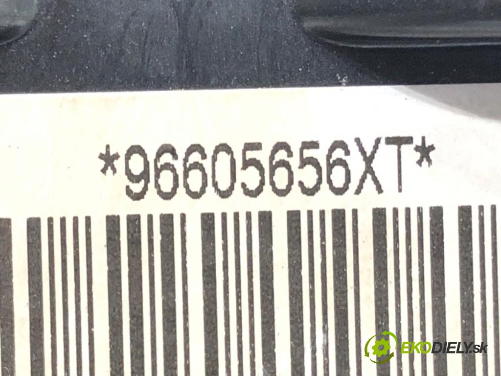 PEUGEOT 307 SW (3H) 2002 - 2009    2.0 16V 100 kW [136 KM] benzyna 2002 - 2005  Prepínač kombinovaný 96605656XT (Prepínače, spínače, tlačidlá a ovládače kúrenia)