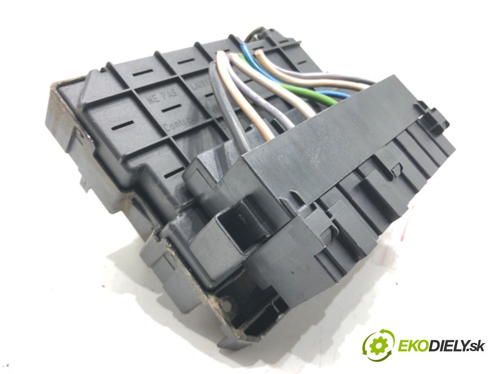 PEUGEOT 307 SW (3H) 2002 - 2009    2.0 16V 100 kW [136 KM] benzyna 2002 - 2005  Modul BSM 9646405380 (Ostatné)