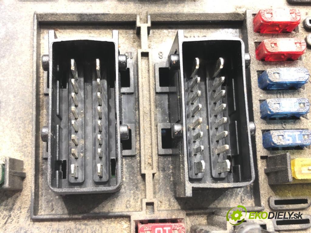 PEUGEOT 307 SW (3H) 2002 - 2009    2.0 16V 100 kW [136 KM] benzyna 2002 - 2005  Modul BSM 9646405380 (Ostatné)