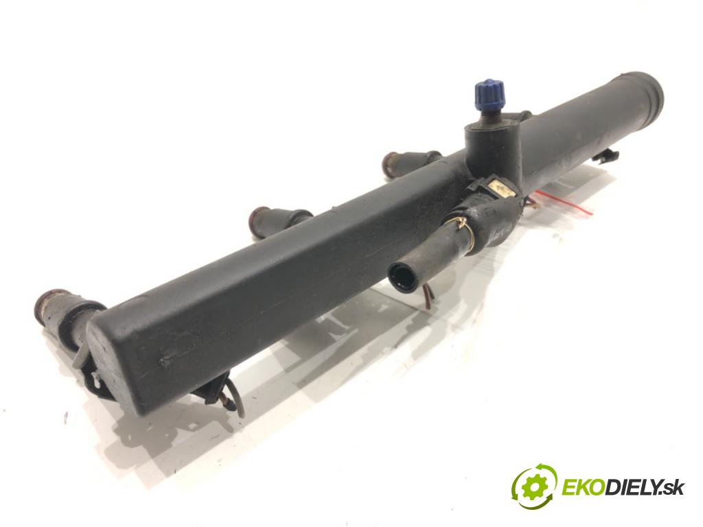 PEUGEOT 307 SW (3H) 2002 - 2009    2.0 16V 100 kW [136 KM] benzyna 2002 - 2005  Lišta vstrekovacia 01F003A (Vstrekovacie lišty)