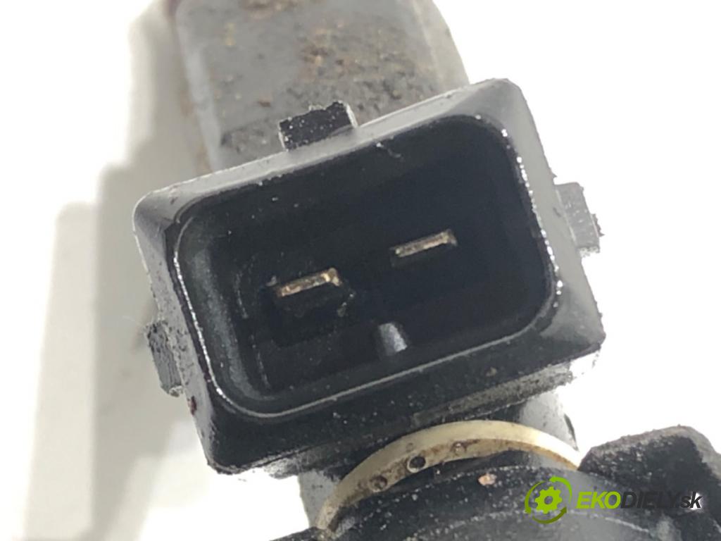 PEUGEOT 307 SW (3H) 2002 - 2009    2.0 16V 100 kW [136 KM] benzyna 2002 - 2005  Lišta vstrekovacia 01F003A (Vstrekovacie lišty)