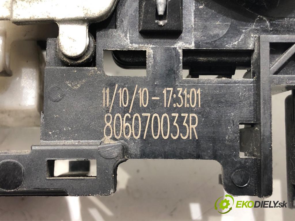 RENAULT GRAND SCÉNIC III (JZ0/1_) 2009 - 2022    2.0 dCi (JZ0Y) 110 kW [150 KM] olej napędowy 2009 - 2022  Kľučka vonkajšia ľavy predný 806070033R
