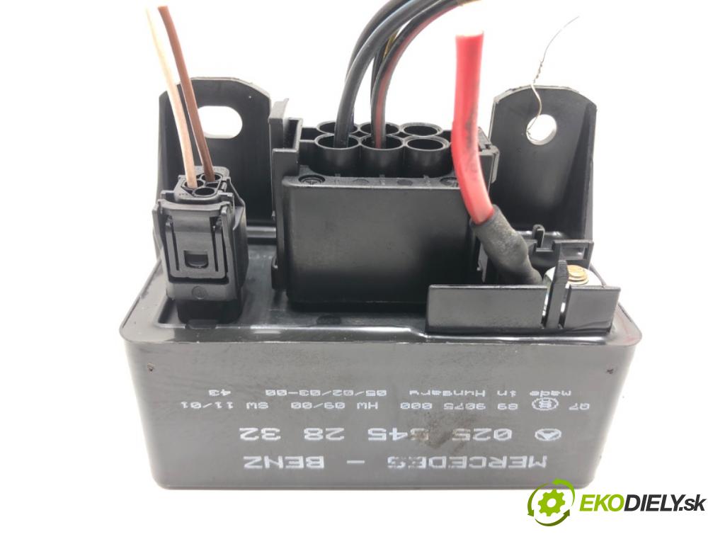 MERCEDES-BENZ KLASA A (W168) 1997 - 2005    A 170 CDI (168.009, 168.109) 70 kW [95 KM] olej napędowy 2001 - 2004  relé sviečok žhavenia 0255452832 (Relé)