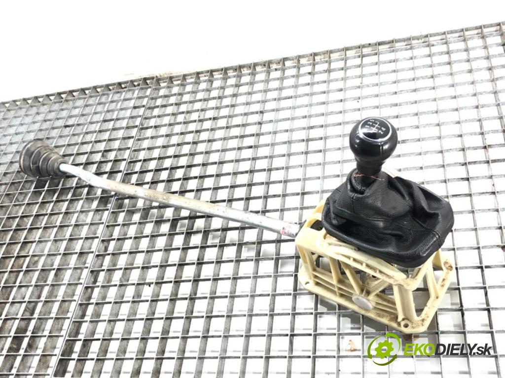 OPEL ASTRA G liftback (T98) 1998 - 2009    1.6 LPG (F48) 62 kW [84 KM] Benzyna / gaz samochodowy (LPG) 1998 - 2005  Kulisa 90523924 (Rýchlostné páky / kulisy)