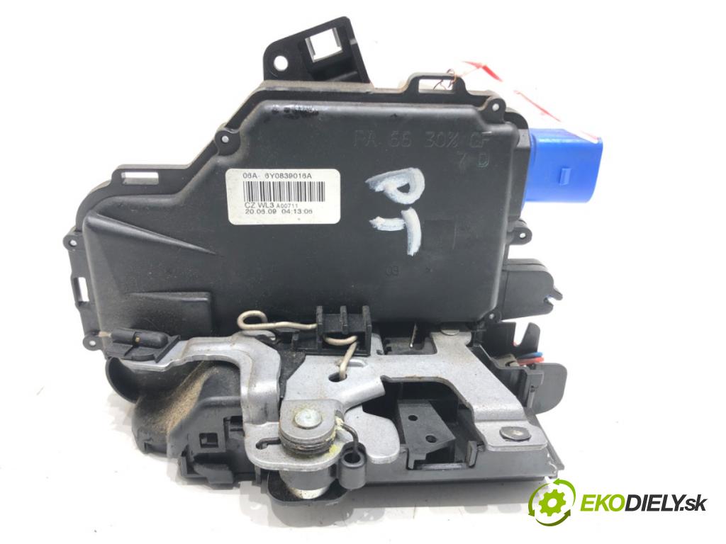 SKODA FABIA II (542) 2006 - 2014    1.4 TDI 59 kW [80 KM] olej napędowy 2007 - 2010  zámok dveře pravý zadní část 6Y0839016A