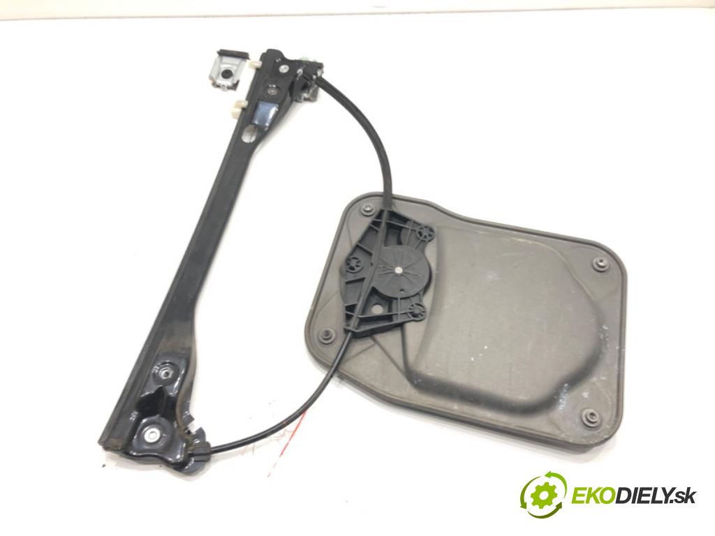 SKODA FABIA II liftback 2009 59 kW 1.4 TDI 1422 mechanismus okna levý přední část 5J1837401B