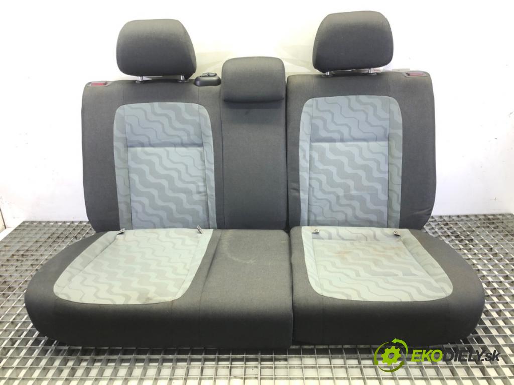 SKODA FABIA II (542) 2006 - 2014    1.4 TDI 59 kW [80 KM] olej napędowy 2007 - 2010  Sedadlo druhý rad 