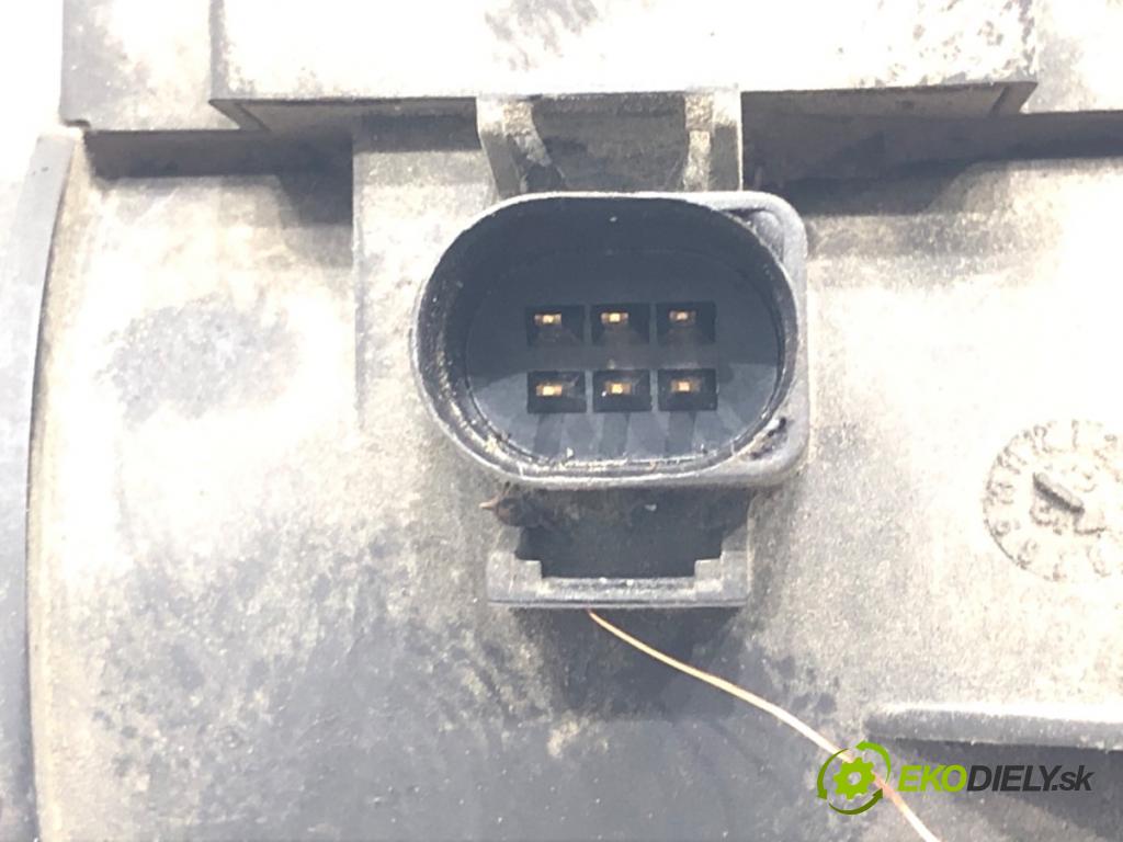 AUDI A4 B5 (8D2) 1994 - 2001    1.9 TDI 66 kW [90 KM] olej napędowy 1995 - 2000  Váha vzduchu 074906461 (Váhy vzduchu)