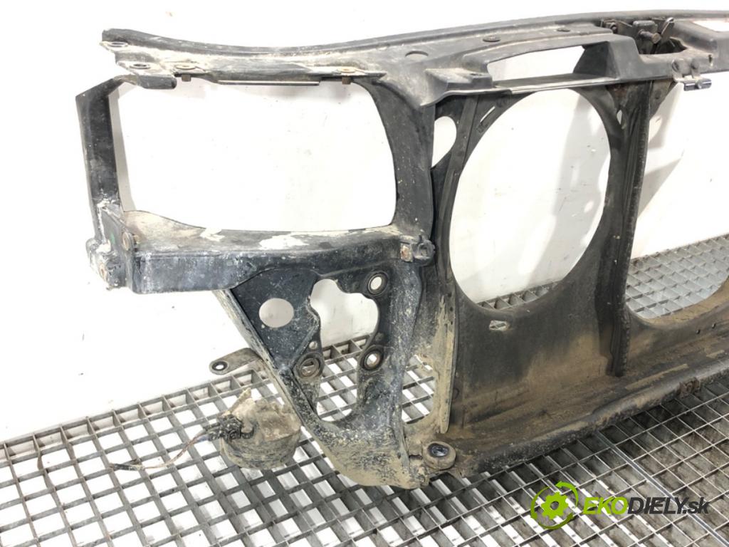 AUDI A4 B5 (8D2) 1994 - 2001    1.9 TDI 66 kW [90 KM] olej napędowy 1995 - 2000  držák přední část  (Výztuhy přední)